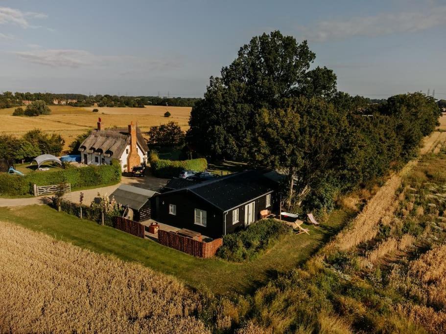 Beautiful Cottage In Bredfield Near To Woodbridge On The Suffolk Coast Exterior photo